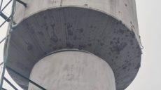 Водонапірну вежу на Харківщині обстріляли БпЛА: подробиці (фото)