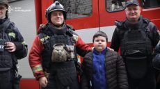 Спас себя и бабушку: героическими назвали действия 8-летнего харьковчанина 📹