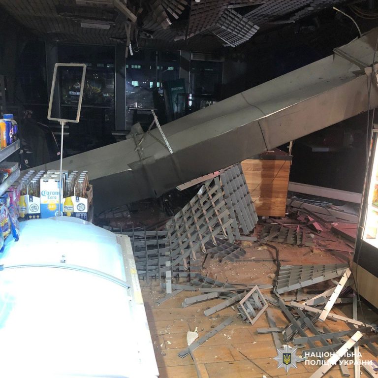 П’ятеро постраждалих від удару КАБ по селищу під Харковом (оновлено)