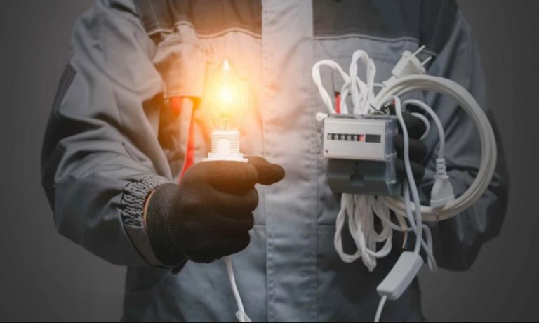 Более 300 краж электроэнергии зафиксировали в Харьковской области: кто воры