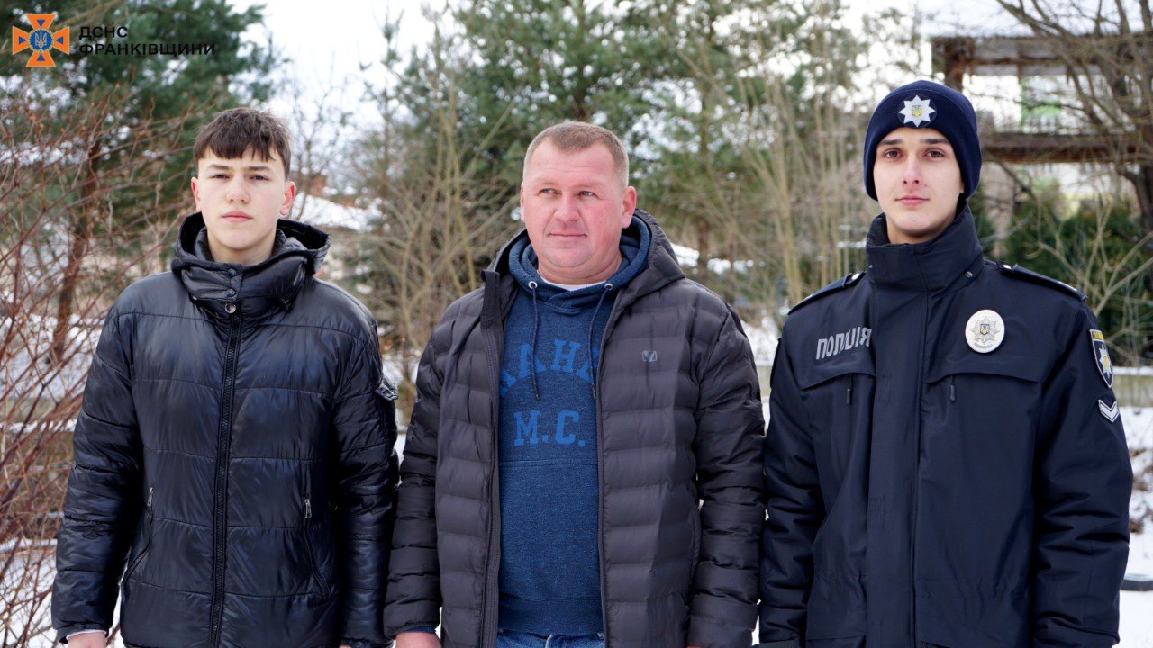 Діти провалилися під лід: курсант харківського вишу допоміг їх врятувати 📹