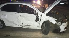 Мчался на «красный»: в Харькове в ДТП пострадали двое мужчин