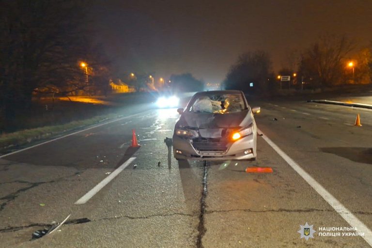 Nissan насмерть сбил пешехода на Харьковщине