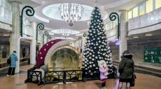 Новорічні декорації в Харкові: чи витратили кошти з бюджету, повідомив Терехов