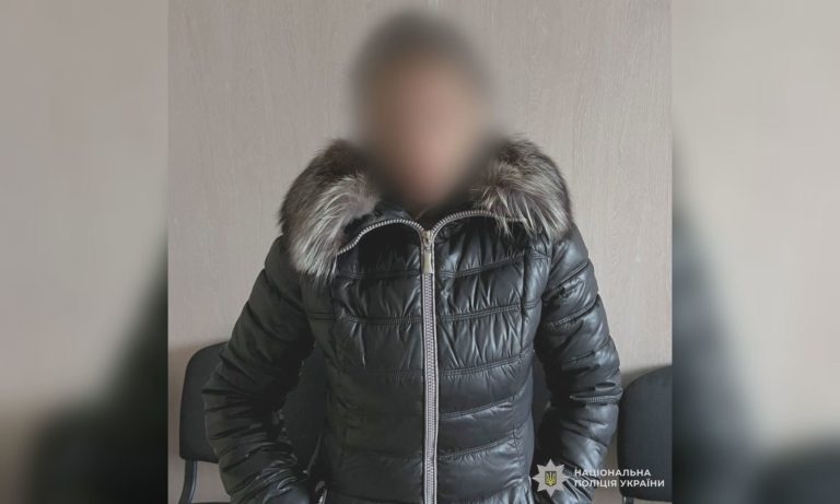 Набивалася в гості до пенсіонерів та обкрадала: поліція зловила підозрювану