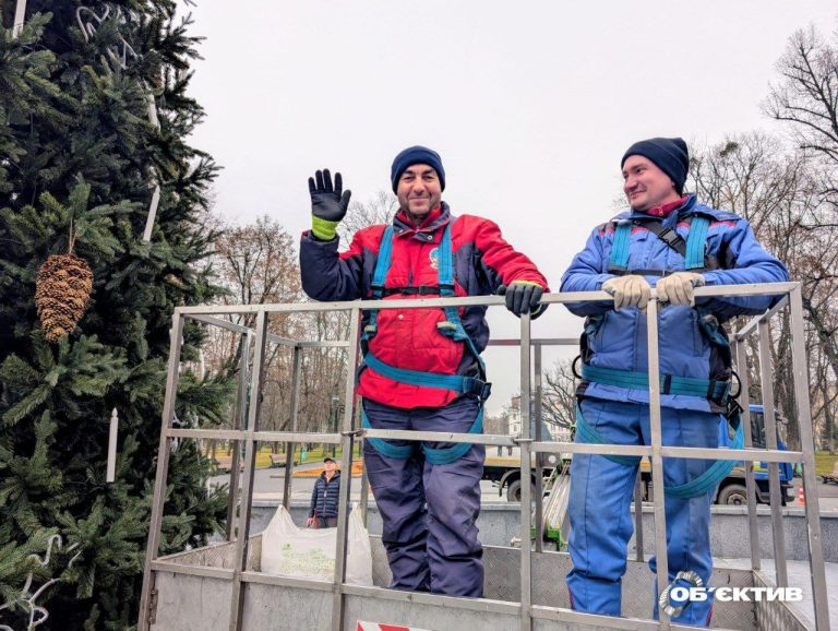 Фотозоны по-новому и елка в неожиданном месте: Харьков украшают к Новому году