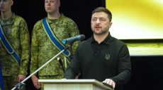 «Украина делает все, чтобы завершить войну достойно» — Зеленский в Купянске 📹