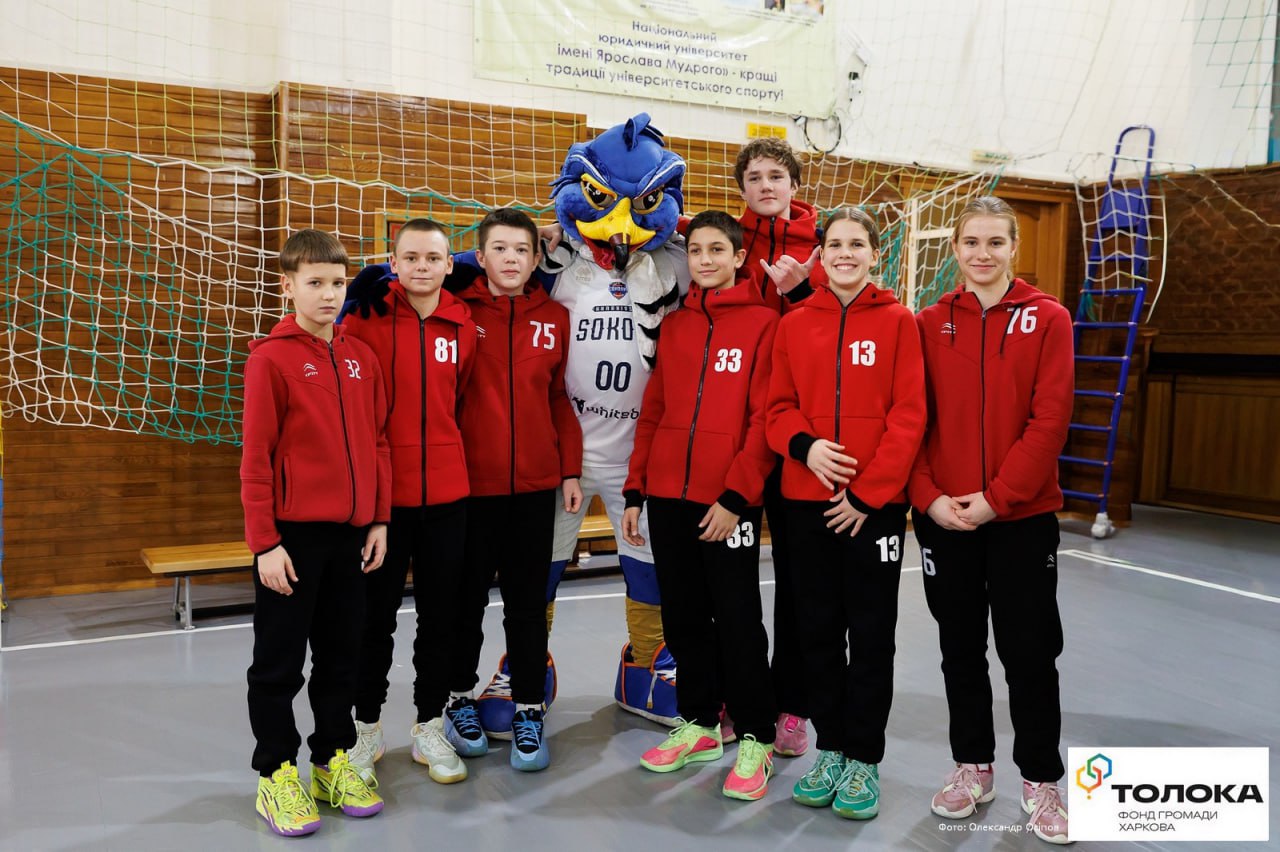 Громадськість збиралася на баскетбольному майданчику в Харкові: навіщо