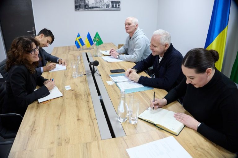 Мэр Харькова Терехов встретился с представителями Посольства Швеции