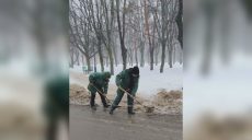 Гололед в Харькове: хватает ли техники и работников, сообщил Терехов (видео)
