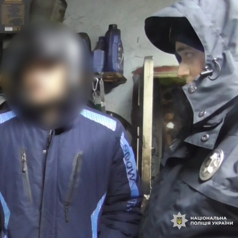 Рецидивист вынес из чужого дома еду и вещи: что ему грозит