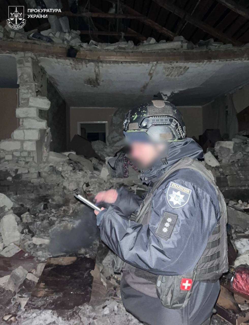 Вночі РФ атакувала Великий Бурлук: є постраждалий (фото)