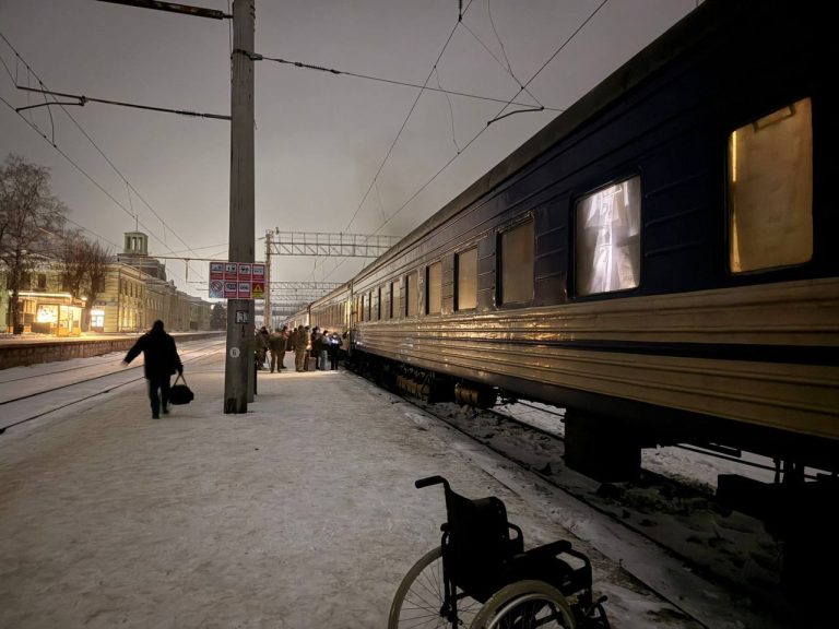 В каком состоянии пострадавшие в поезде на Харьковщине