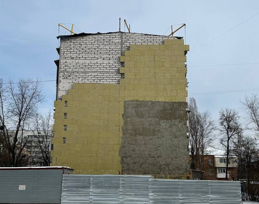 Відновлення будинків у Харкові