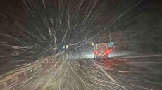 Снег, ледяной дождь, дождь: дорожники Харьковщины переходят на усиленный режим