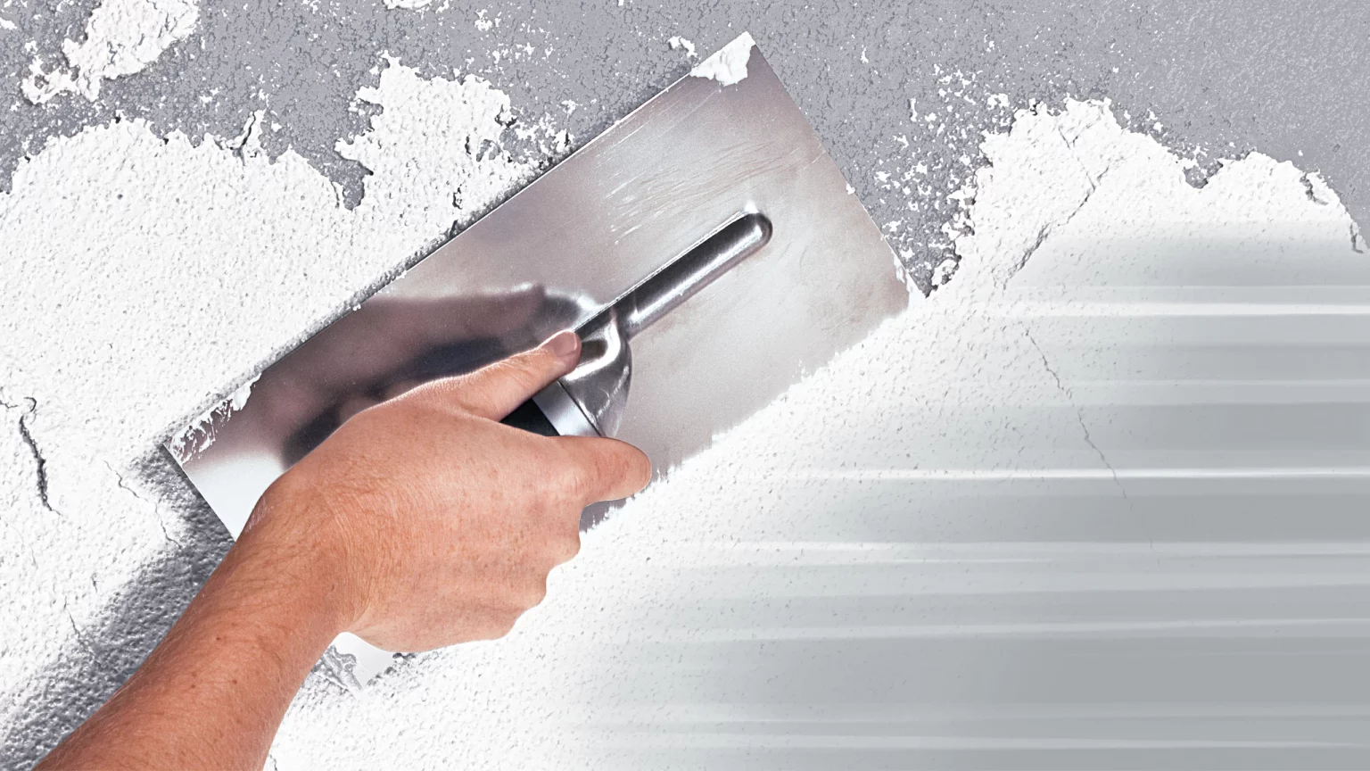 Декоративні штукатурки для сучасного інтер’єру: тренди та правила нанесення