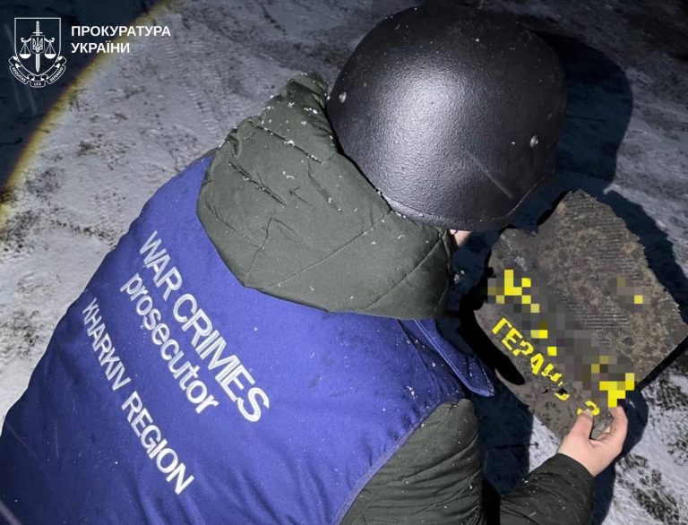 14 влучань: ворог масовано атакував Лозову, є поранений