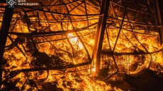 Ракетный удар по предприятию в пригороде Харькова: тушат масштабный пожар 📹