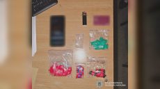 Наркокур’єра з товаром затримали на Харківщині поліціянти