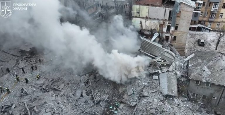 Как выглядит Харьков из коптера после ракетной атаки РФ, показала прокуратура