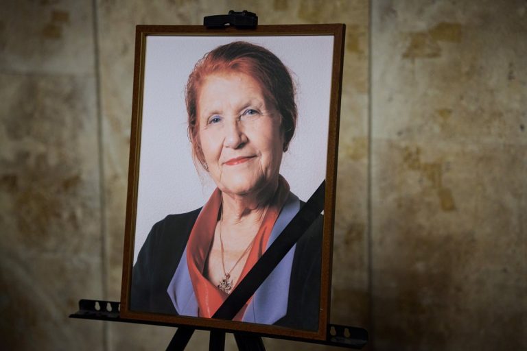 В Харькове попрощались с Еленой Гречаниной — знаменитым генетиком (фото)