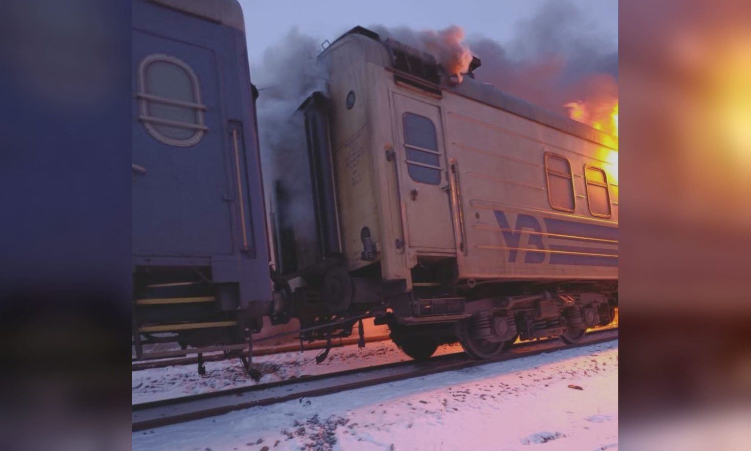 «Шахедами» атаковала РФ поезд на Харьковщине: возник пожар, ранены пассажиры