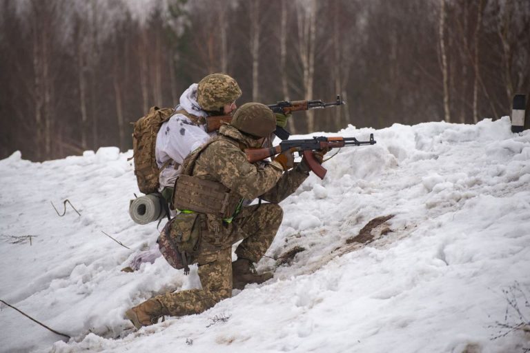 Два десятка боев было на Харьковщине за сутки: где атаковали военные РФ