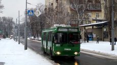 Троллейбус возобновил маршрут после обстрела в Харькове