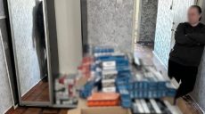 Склад был в квартире: контрафактных сигарет на 3 млн грн изъяли в Харькове