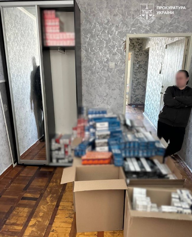 Склад был в квартире: контрафактных сигарет на 3 млн грн изъяли в Харькове