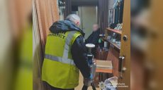 Мог убить брата-близнеца: копы нашли на балконе у подозреваемого части тела