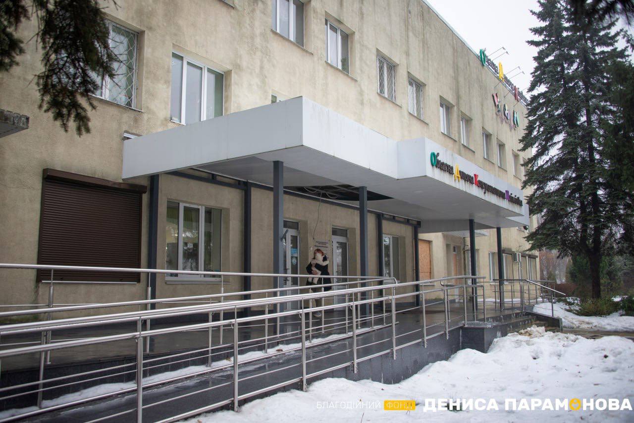 Денис Парамонов: Ми забезпечили дитячі лікарні потужними зарядними станціями