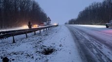 Два БпЛА влетели ночью в киевскую трассу на Харьковщине: что с проездом (фото)