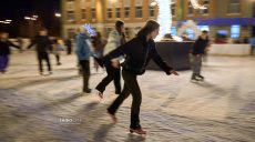 Работает или нет? Почему закрывали каток в Харькове, график, выдержит ли +10