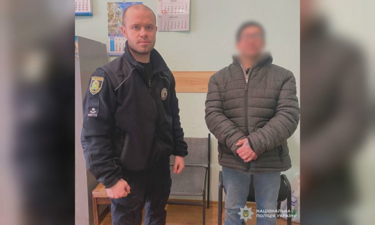 В Харькове мужчина обижал свою мать – полиция вручила ему подозрение