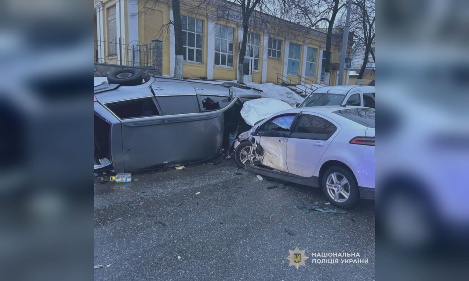 ДТП з трьома автівками на Полтавському Шляху в Харкові: загинула жінка (фото)