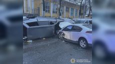 ДТП з трьома автівками на Полтавському Шляху в Харкові: загинула жінка (фото)