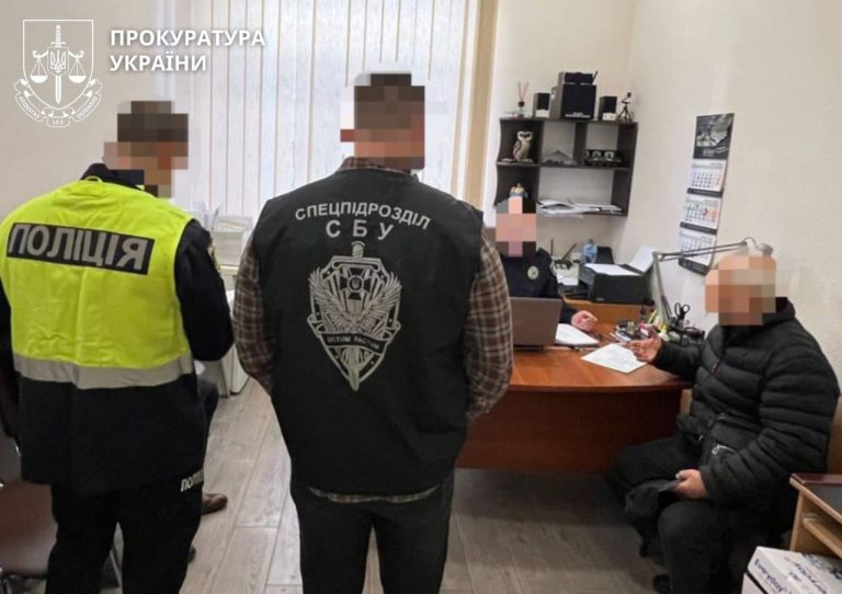 «Липовые» медсправки для уклонистов: подозревают экс-голову ВВК на Харьковщине