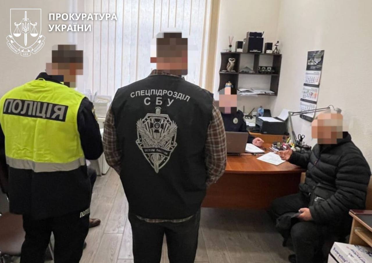 «Липові» меддовідки для ухилянтів: підозрюють ексголову ВЛК на Харківщині