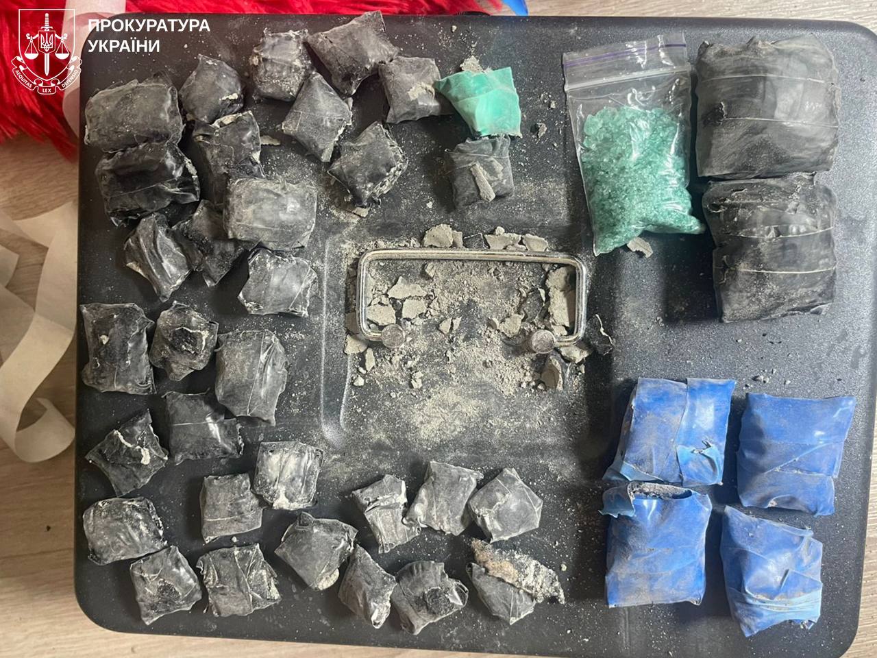 Знайшли 2,5 кг PVP і не тільки: чоловіка затримали у Харкові, що йому загрожує
