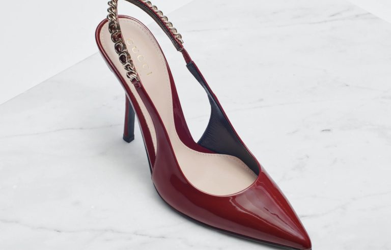 Люксове жіноче взуття: як доглядати за улюбленою парою, щоб вона прослужила довше