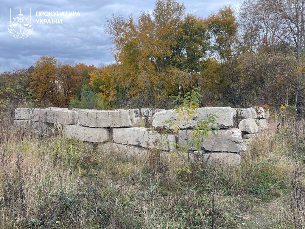 суд вернул Харькову землю