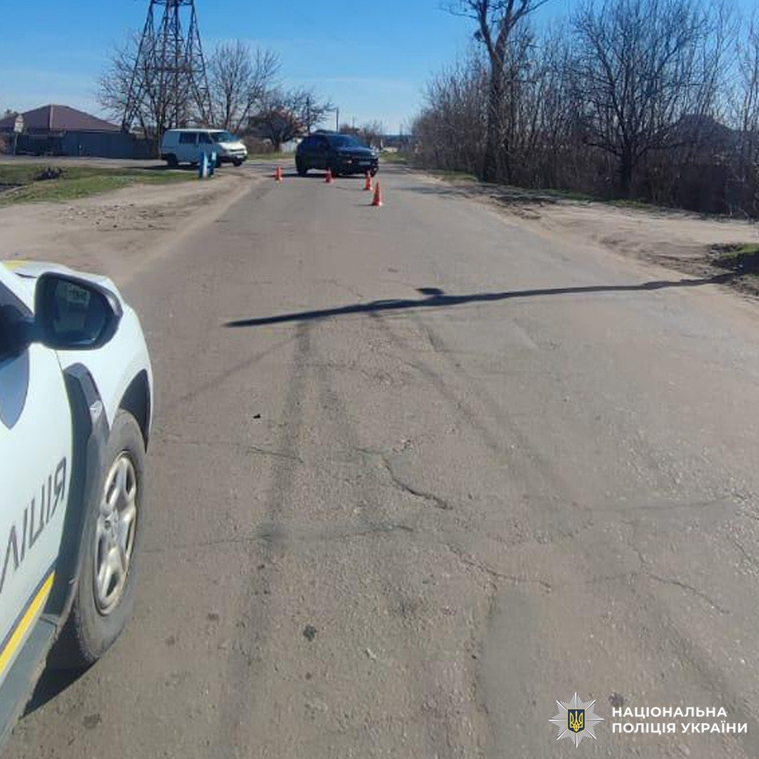 На Чугуевщине сбили подростка – девушка в больнице