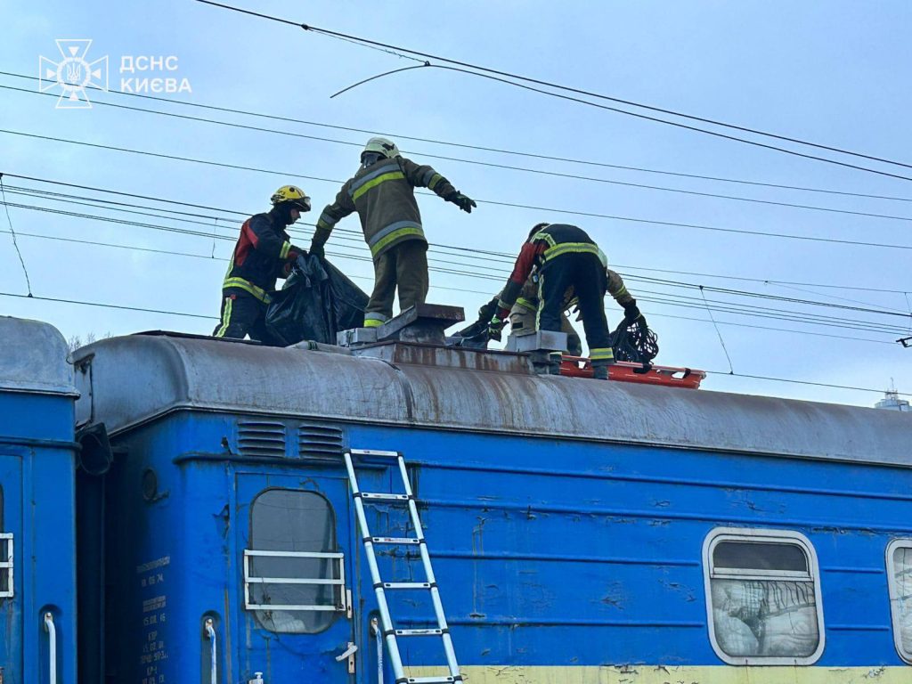 Ребенок погиб на железной дороге в Киеве