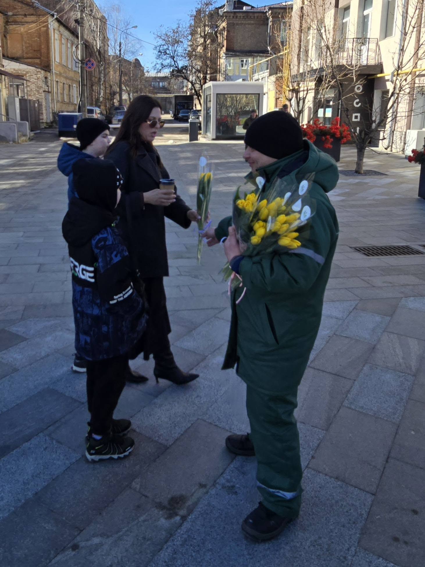 цветы 8 марта дарили харьковчанкам 2026 год 2