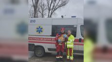 «Весна началась с чуда»: на Харьковщине медики приняли роды в карете «скорой»