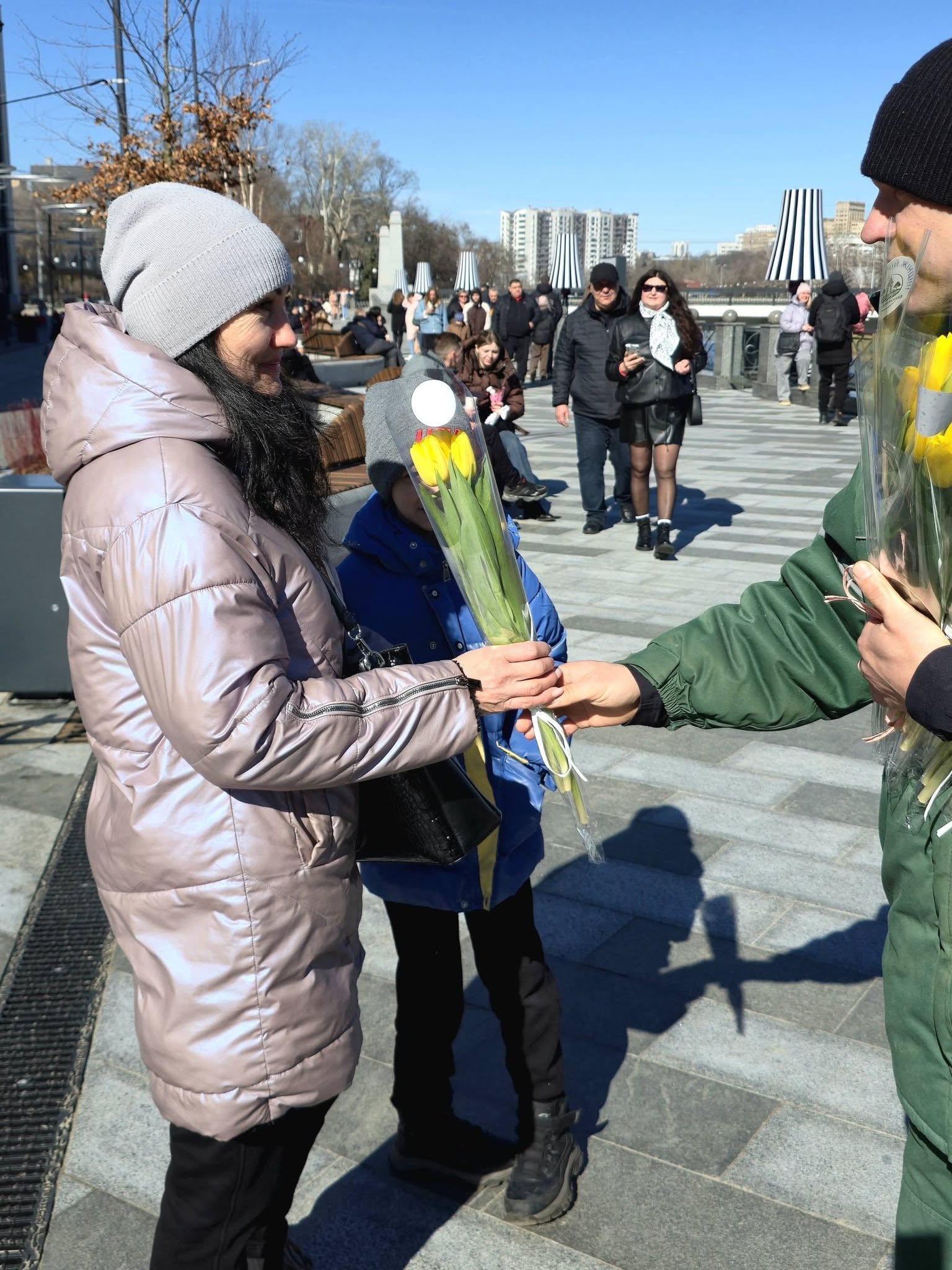 цветы 8 марта дарили харьковчанкам 2026 год 3