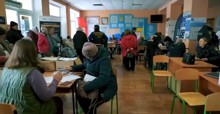 «Я бы и раньше сбежала». Сколько человек эвакуировали за зиму на Харьковщине