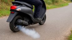 Террор приграничья Харьковщины продолжается: FPV атаковал женщину на скутере