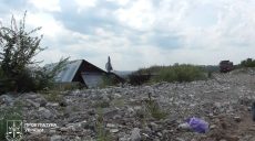 Устроил масштабную свалку посреди Харькова: предпринимателя будут судить